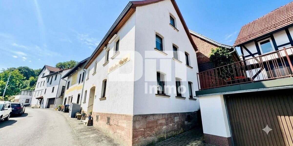 Großzügiges Einfamilienhaus mit moderner Heizung + Kachelofen in Arenshausen - Einfamilienhaus Arenshausen | Angebot:27055117