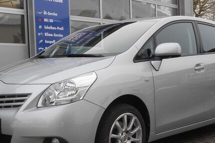Toyota Verso 62.000 km 10.650 &euro; Bodensee bei Göttingen 37434