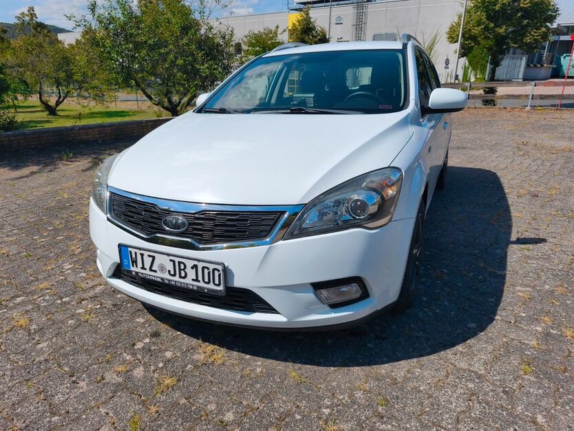 Kia ceed Sportswagon 149.500 km 3.490 € Witzenhausen 37213