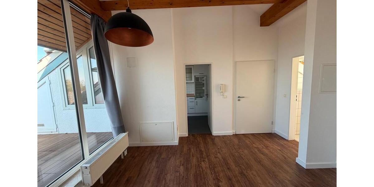 Dachgeschoßwohnung Göttingen Oststadt - 2.5 Zimmer, 74 m&sup2;, 1.140&euro; | Angebot:26357086