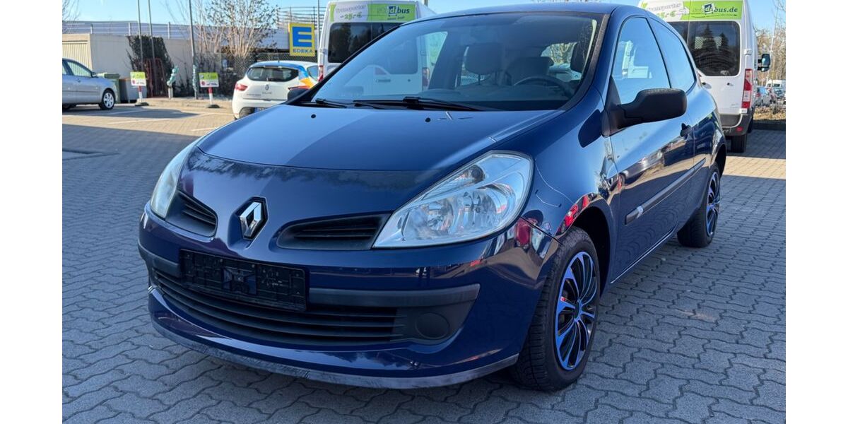Renault Clio 70.008 km 2.990 &euro; Göttingen 37081