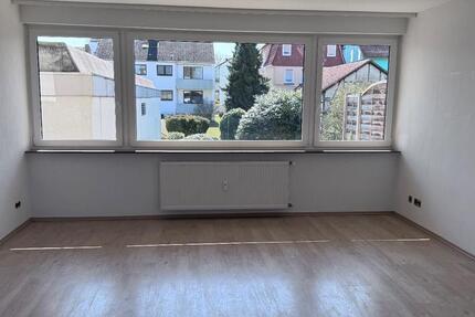 Helle, großzügige 3,5-Zimmer-Wohnung mit Gartennutzung zimmer