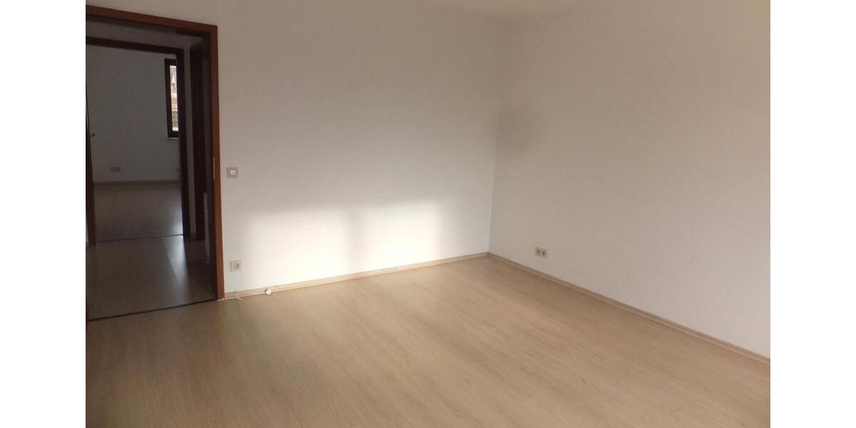 Etagenwohnung Duderstadt - 3 Zimmer, 94 m&sup2;, 695&euro; | Angebot:26429400
