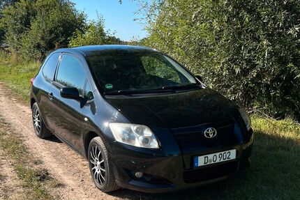 Toyota Auris 209.376 km 2.100 € Göttingen 37083