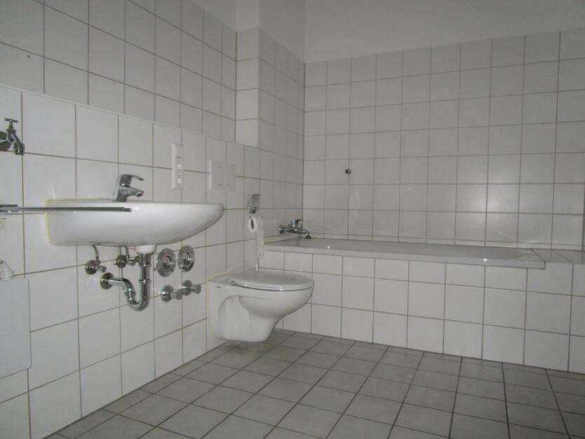 Helle 3-Zimmer-Erdgeschosswohnung in der Innenstadt! zimmer