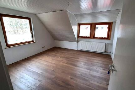 Dachgeschoß - Wohnung zu vermieten zimmer