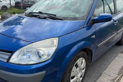 Renault Scenic 303.000 km 799 € Rosdorf 37124