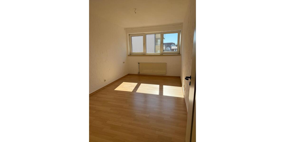 2-Zimmer-Wohnung direkt am Campus – Annastraße 5, 42 m² – 580 € K 2 zimmer