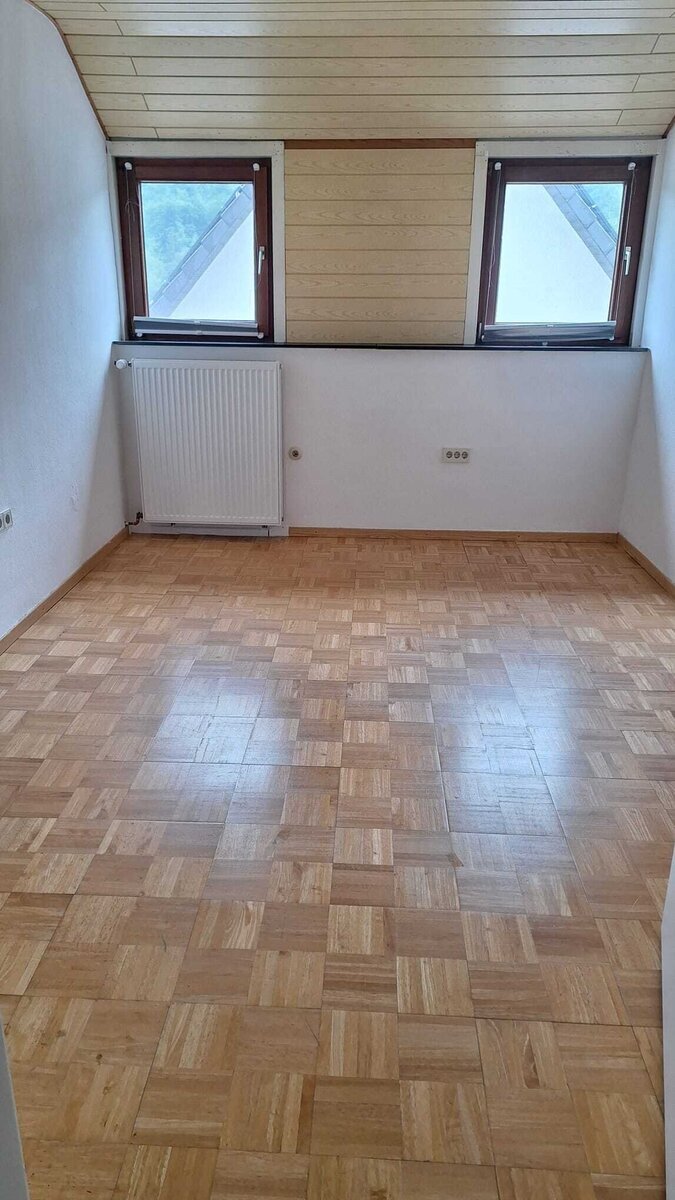 Fuldatal-OT, 2 Fam.Hs. 8 zimmer