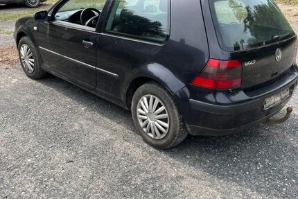 VW Golf 390.000 km 600 € Bodenfelde 37194