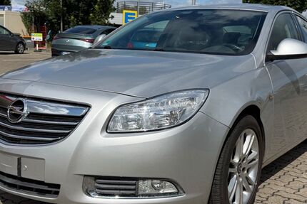 Opel Insignia 113.543 km 2.490 &euro; Göttingen 37081