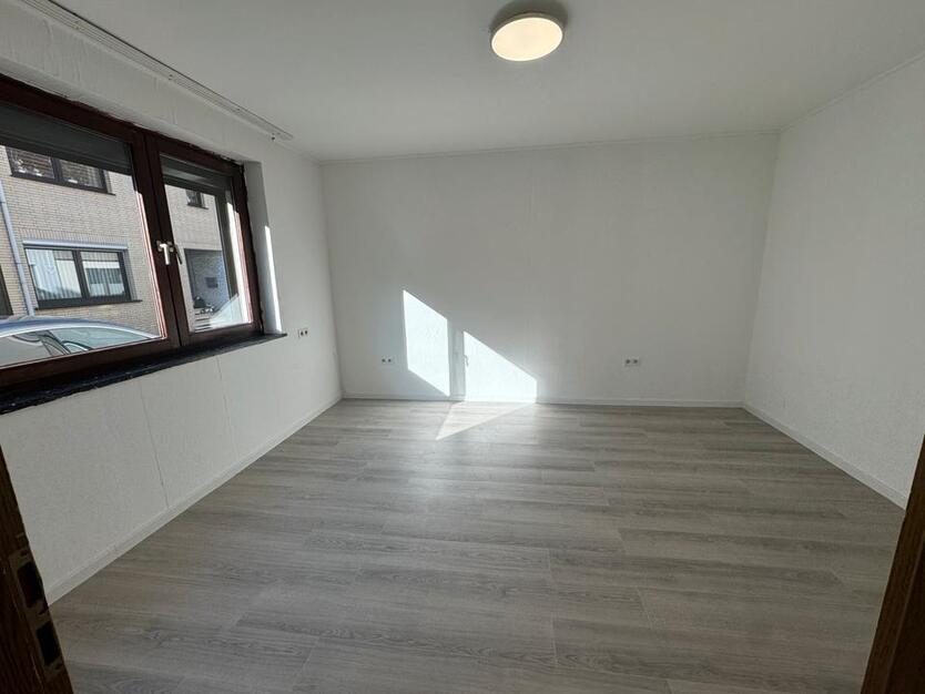 Vermiete Frisch Renoviertes Haus in Rhumspringe