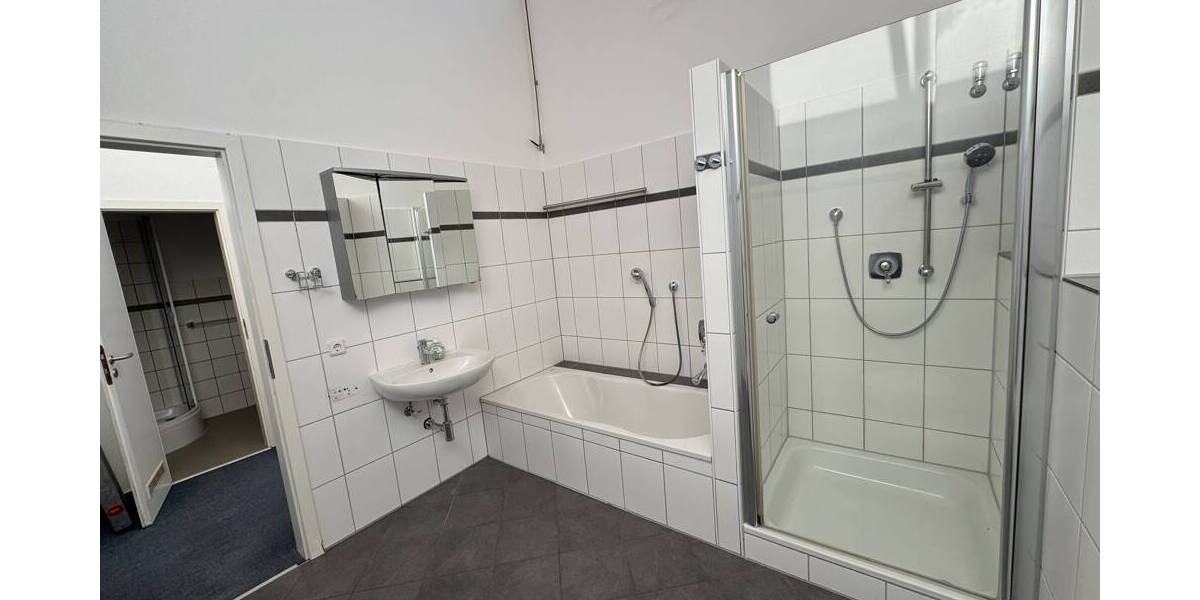 Reihenmittelhaus Göttingen Nordstadt - 5 Zimmer, 130 m&sup2;, 640.000&euro; | Angebot:26043612