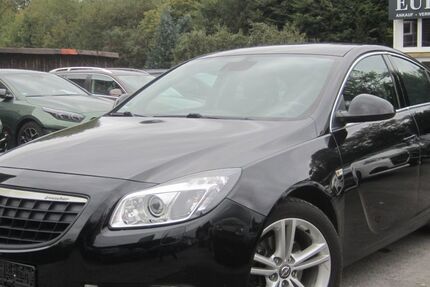 Opel Insignia 205.000 km 2.990 € Osterode am Harz 37520