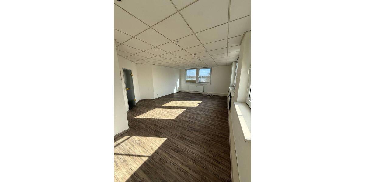 Gewerbeobjekt Göttingen Weststadt - 3 Zimmer, 122 m&sup2;, 1.000&euro; | Angebot:25996547