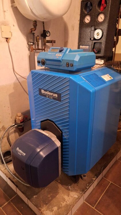 Fuldatal-OT, 2 Fam.Hs. 8 zimmer