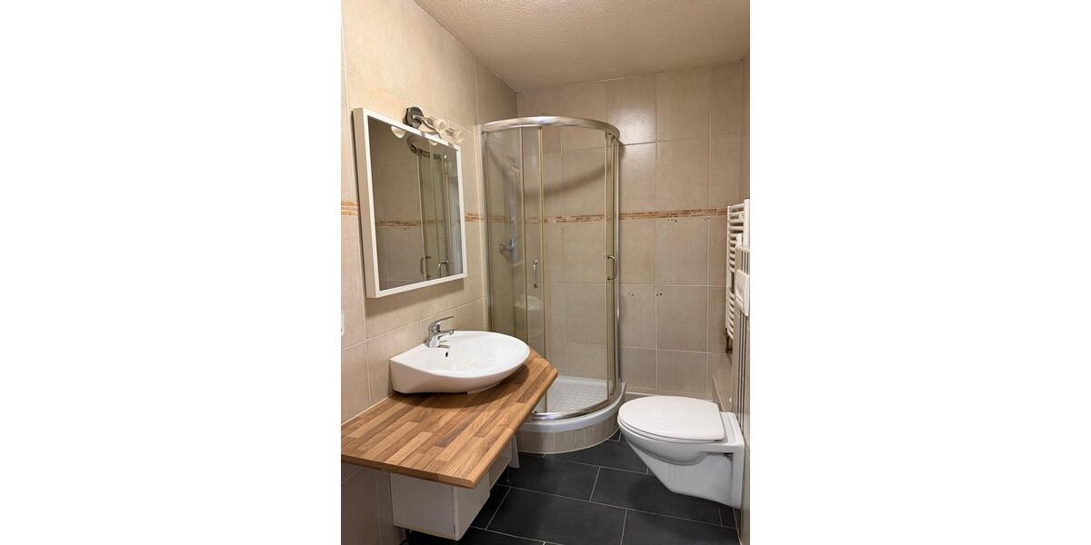 Etagenwohnung Rosdorf - 4 Zimmer, 95 m&sup2;, 1.000&euro; | Angebot:26020037