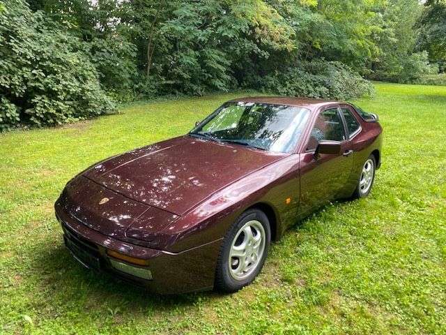 944