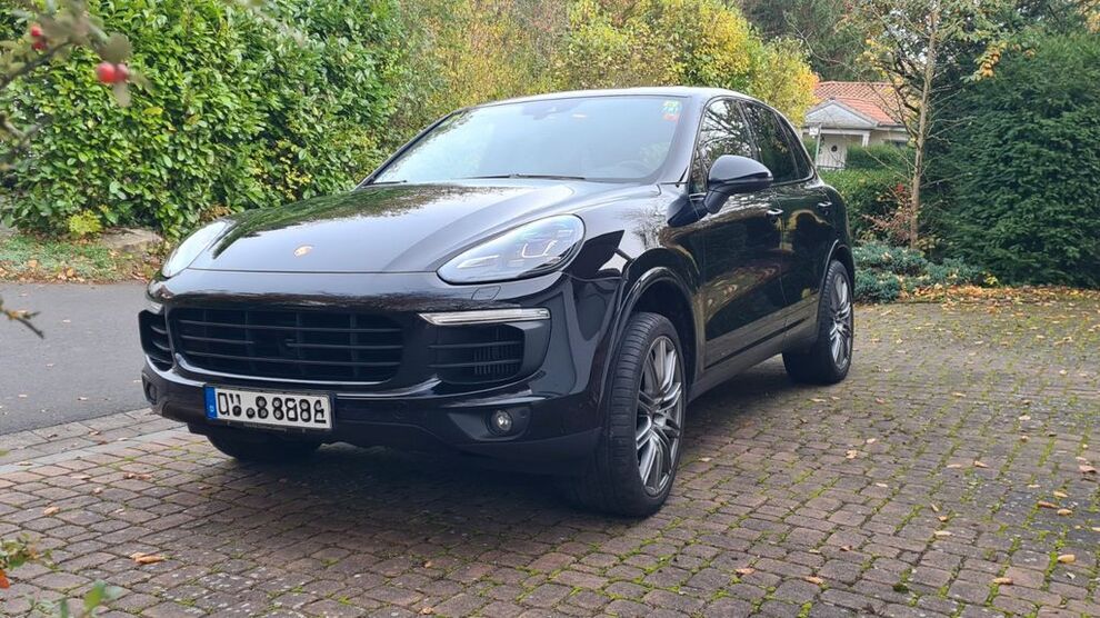 Porsche Cayenne 135.000 km 38.600 € Göttingen 37077