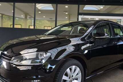 VW Golf 109.000 km 9.990 € Göttingen 37081