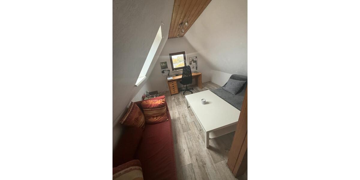 2 Zimmer DG-Wohnung Bovenden, Göttingen, Stundent, Pendler 2 zimmer