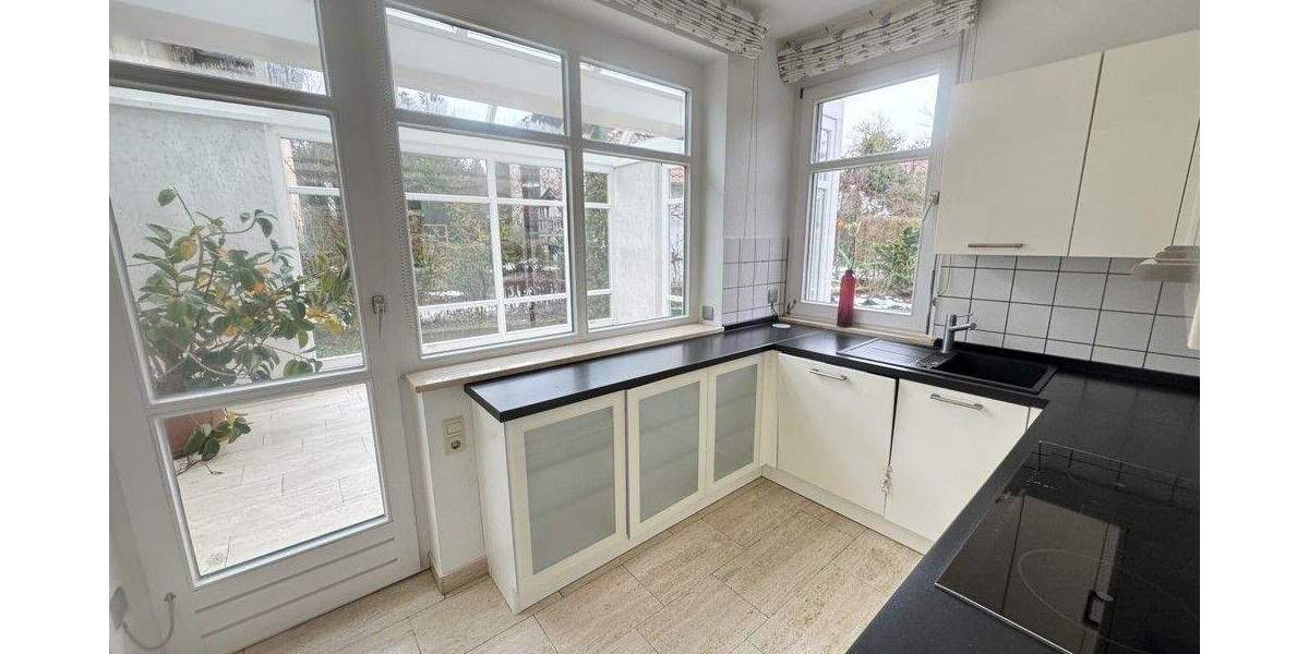 Sonniges und großzügiges Architektenhaus mit eingewachsenem Garten in Göttingen-Geismar 6 zimmer