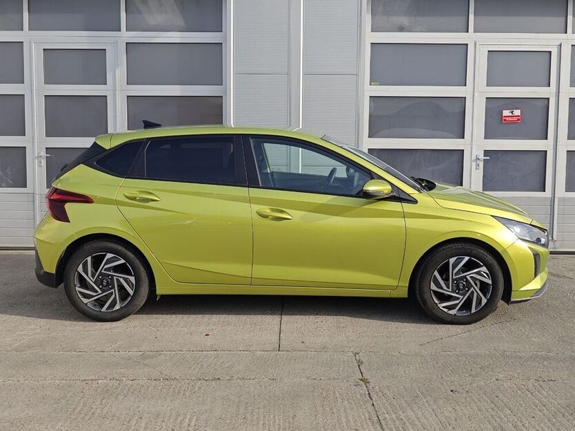 i20