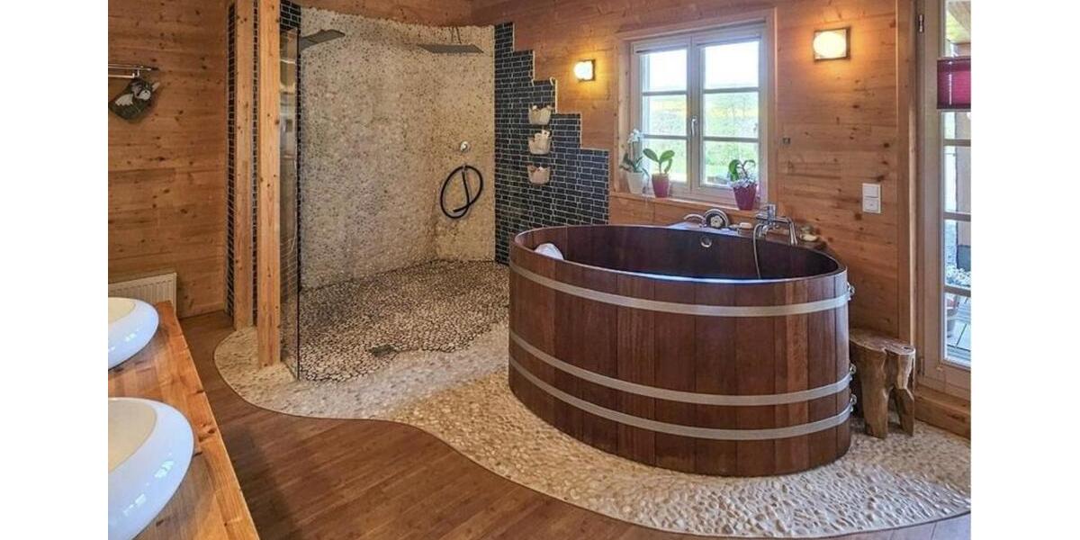 Einfamilienhaus Hardegsen - 6 Zimmer, 358 m&sup2;, 695.000&euro; | Angebot:24830935