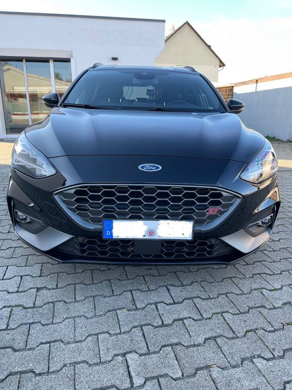 Ford Focus 66.000 km 22.999 € Wulften 37199