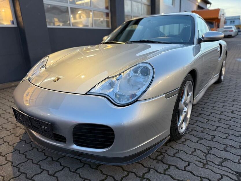 996