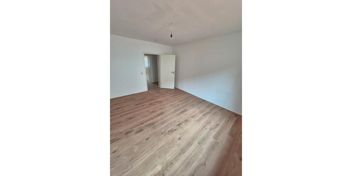 Etagenwohnung Hardegsen - 3 Zimmer, 95 m&sup2;, 855&euro; | Angebot:26375686