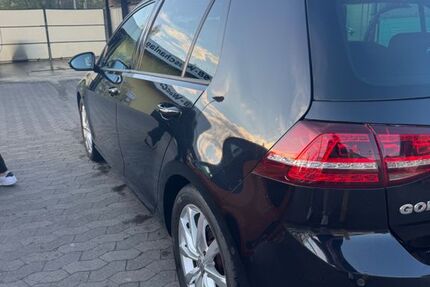 VW Golf 131.000 km 10.800 &euro; Göttingen 37081