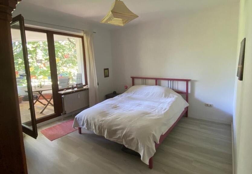 2 Zi, Einbauküche, Bad, Balkon Ostviertel