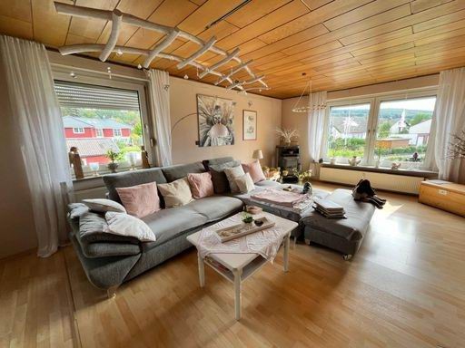 Fördergeld v. Land Hessen:Einfamilienhaus* Maisonette-+ ELW 6 zimmer