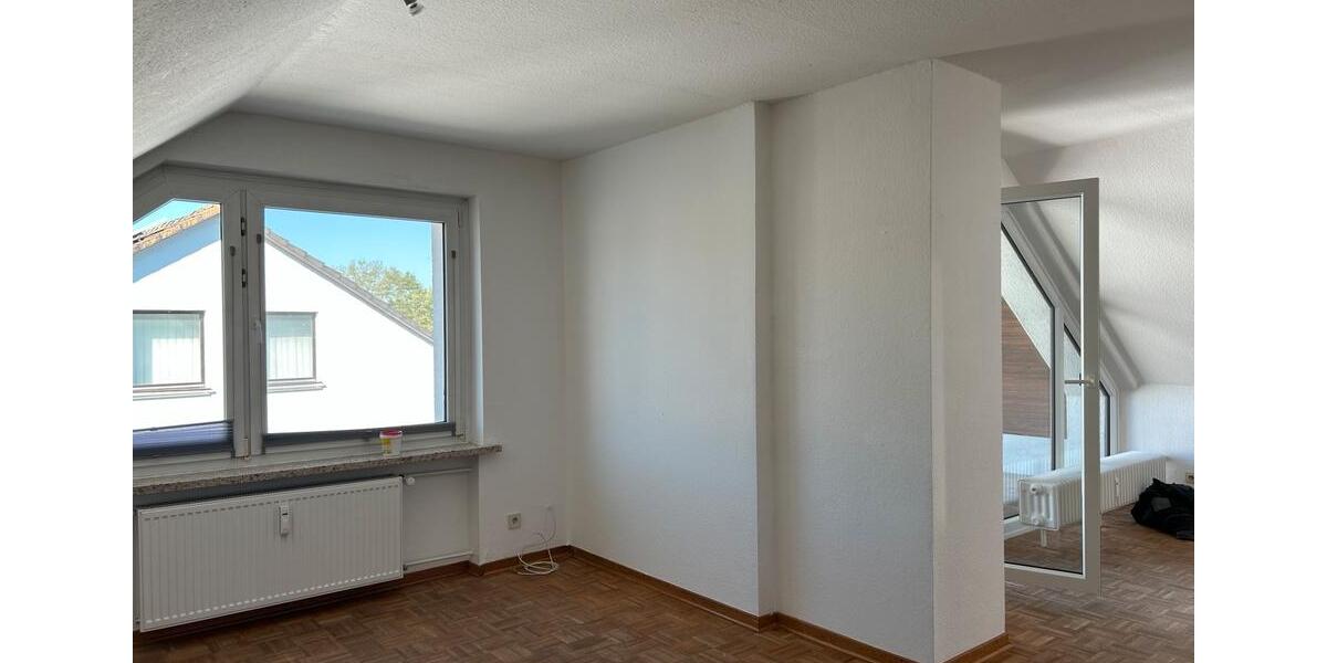 Dachgeschoßwohnung Göttingen - 3 Zimmer, 72 m&sup2;, 780&euro; | Angebot:26394120