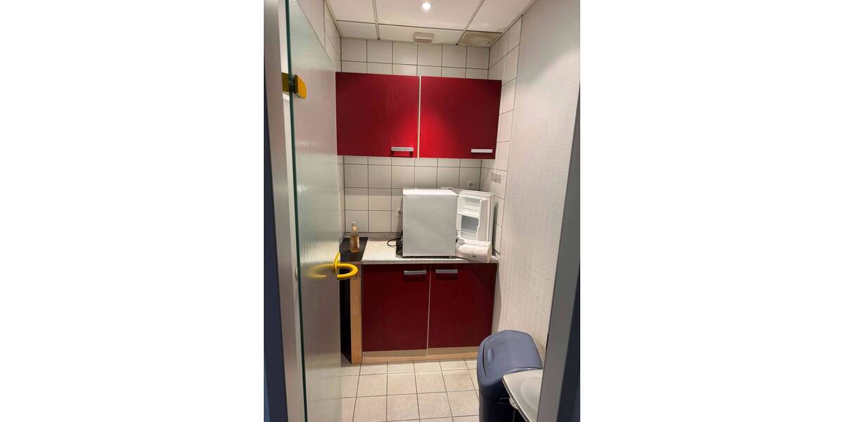 Gewerbeobjekt Göttingen Weststadt - 4 Zimmer, 120 m&sup2;, 800&euro; | Angebot:25668255