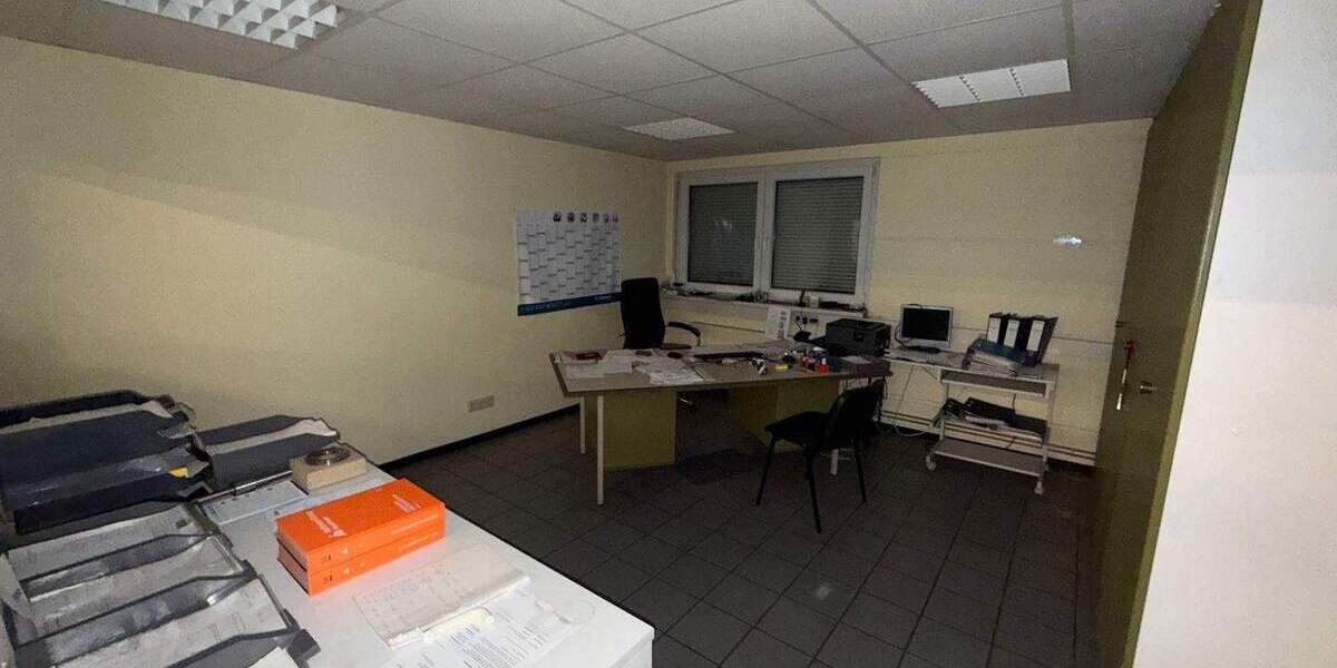 Betriebs- und Produktionsgebäude zu verkaufen zimmer