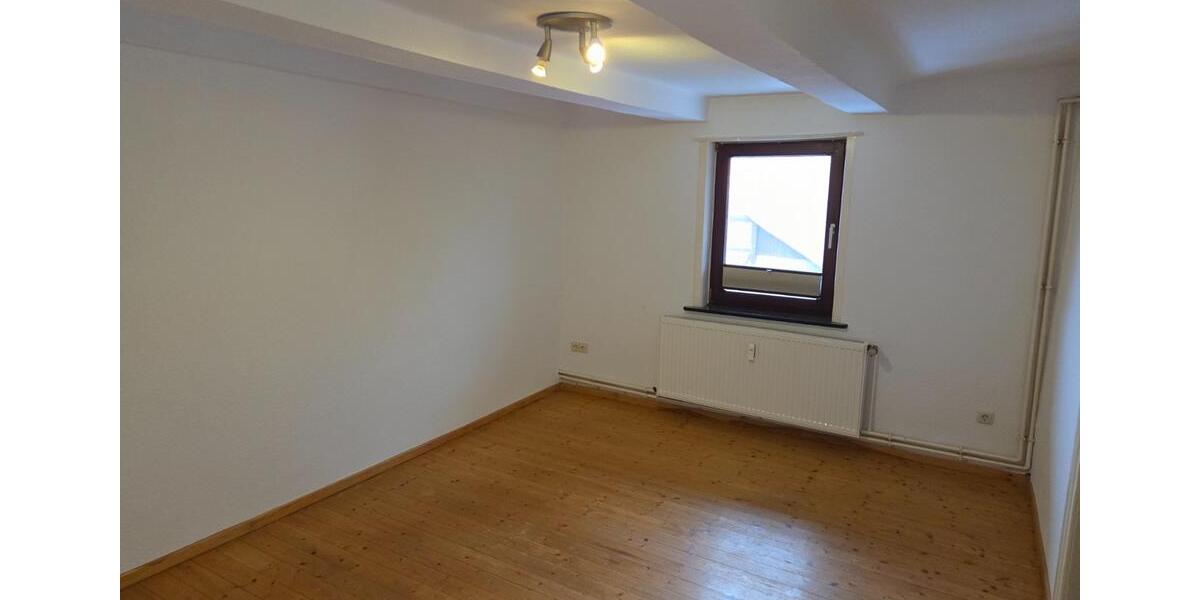 4-Zimmer Wohnung, Küche, Bad in Hardegsen Hevensen 128 m3 4 zimmer