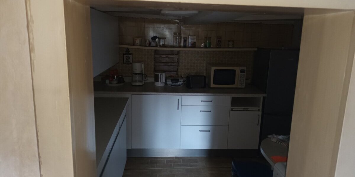 Wesertal-OT, Zweifamilienhaus + Gewerbe 10 zimmer