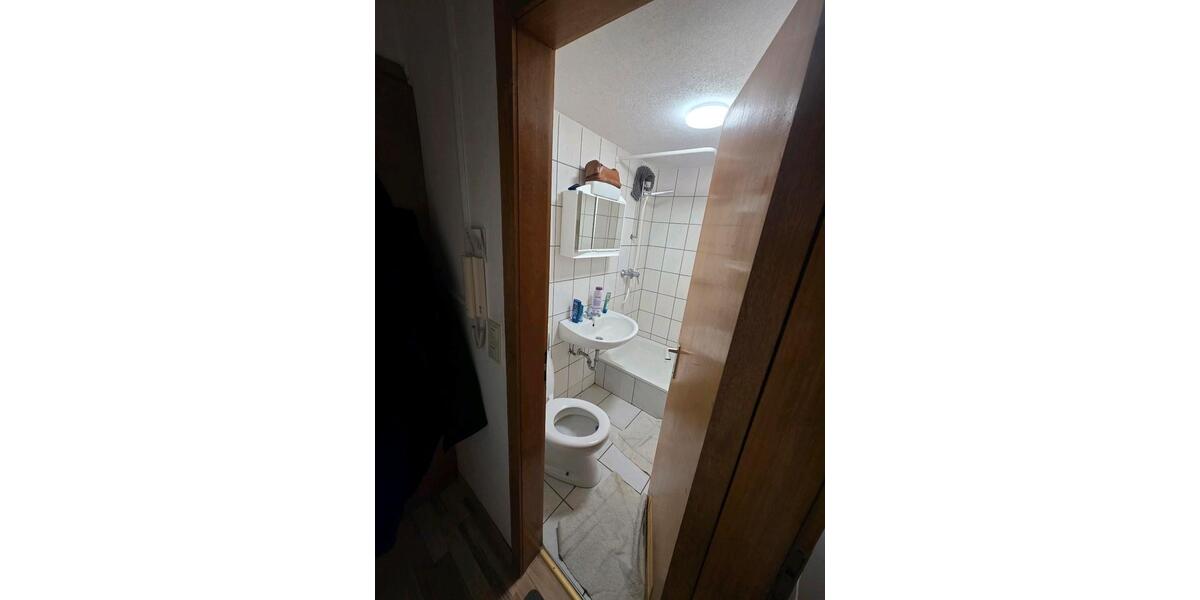 Etagenwohnung Göttingen Oststadt - 1 Zimmer, 18 m&sup2;, 400&euro; | Angebot:25173521