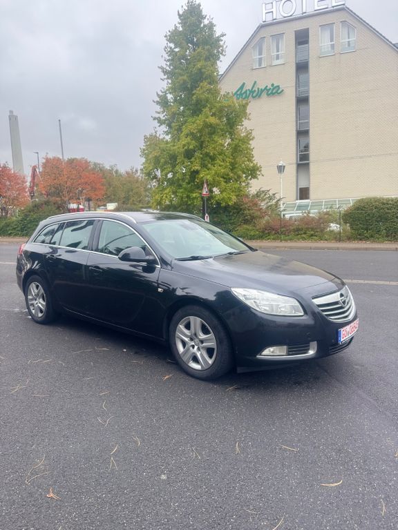 Opel Insignia 212.092 km 3.300 € Göttingen 37075