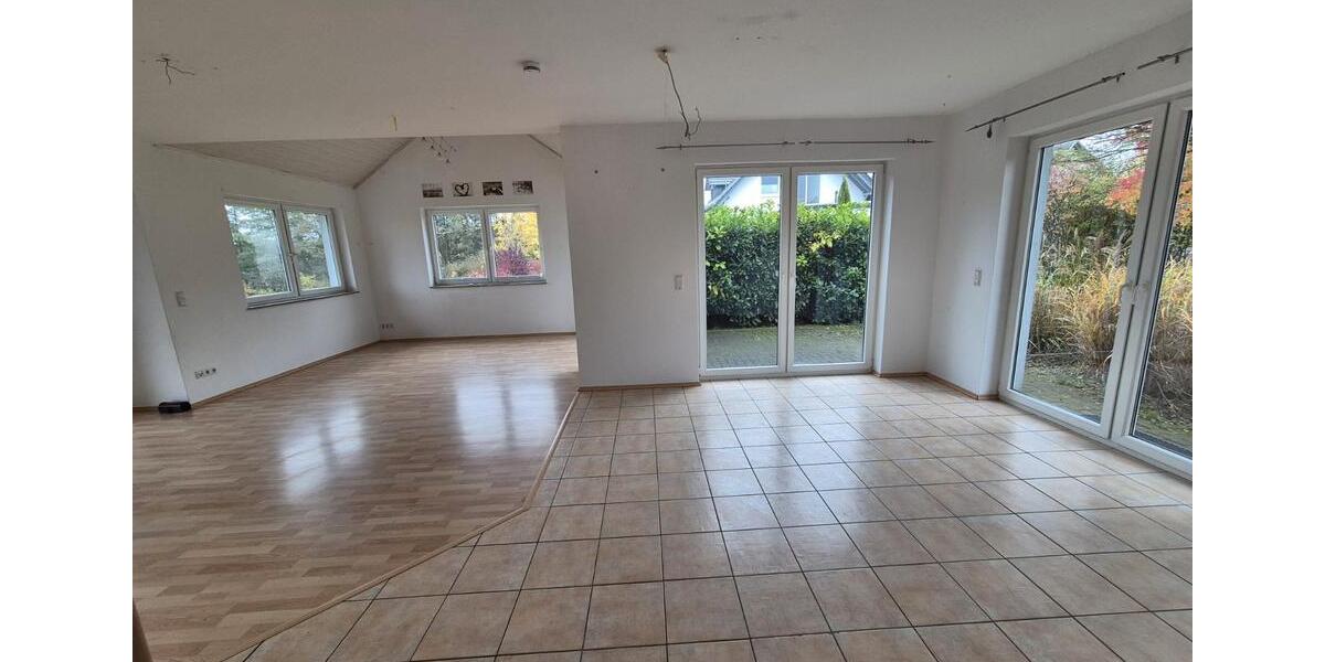 Einfamilienhaus Adelebsen - 6 Zimmer, 223 m&sup2;, 395.000&euro; | Angebot:26049180