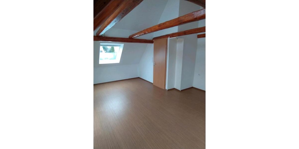 Etagenwohnung Göttingen Elliehausen / Esebeck - 4 Zimmer, 96 m&sup2;, 800&euro; | Angebot:26272832