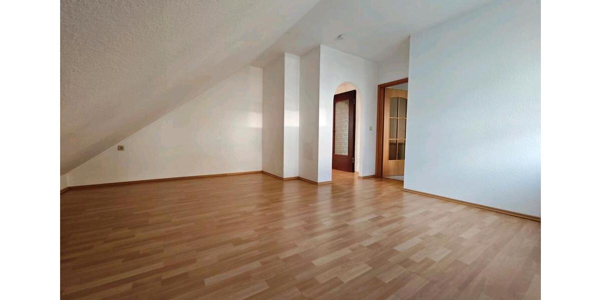 freistehendes Einfamilienhaus, 150 qm Wf. mit traumhaftem Garten 5 zimmer