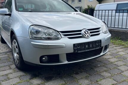 VW Golf 230.000 km 2.990 € Göttingen 37081