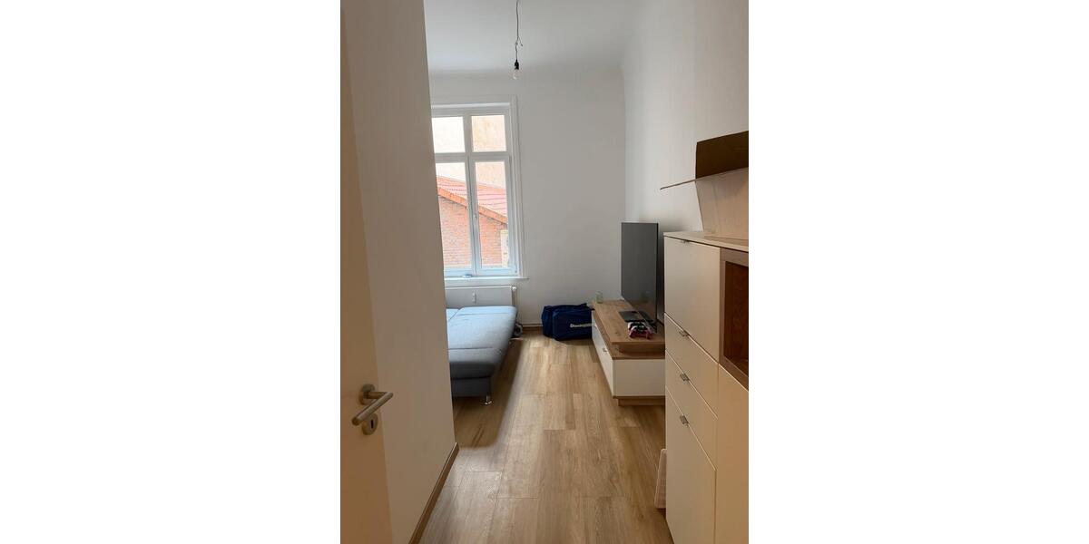 Etagenwohnung Göttingen Oststadt - 5 Zimmer, 100 m&sup2;, 430&euro; | Angebot:26480684