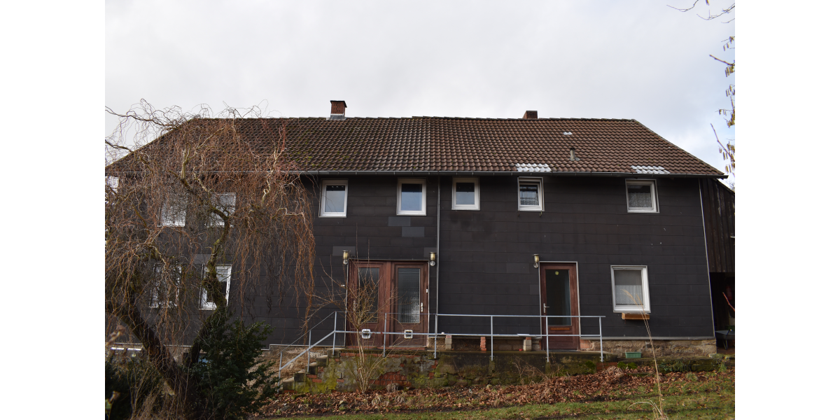 Haus zum Kaufen in Rosdorf 219.000 € 240 m² 12 zimmer