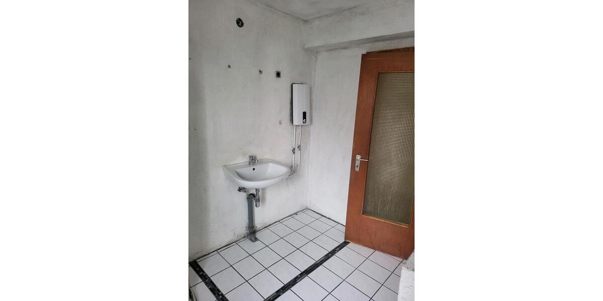 Doppelhaushälfte Witzenhausen Hundelshausen - 6 Zimmer, 130 m&sup2;, 120.000&euro; | Angebot:26036484