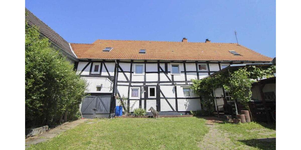 Vollvermietetes 4-Parteienhaus mit Wertsteigerungspotenzial unweit von Göttingen 1 zimmer