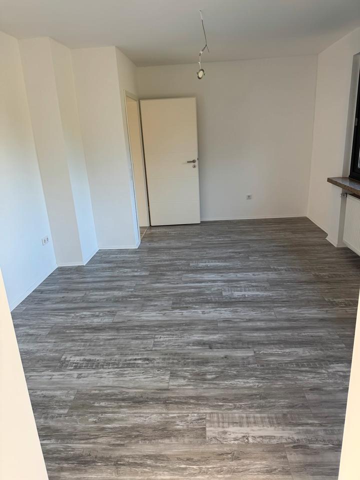 Haus frisch Renoviert und Teilsaniert, Bezugsfertig